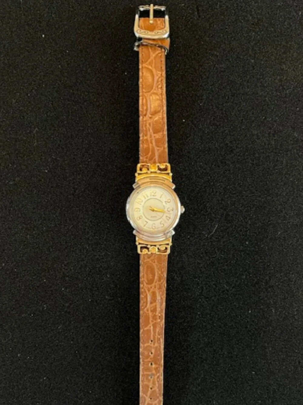 AVON | Two-sided Brown or Black Leather Band Reversible Watch-EUC-NEW Battery